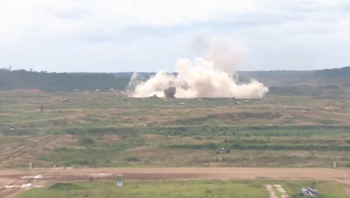 俄罗斯t90m改进型,俄罗斯t90和无人机