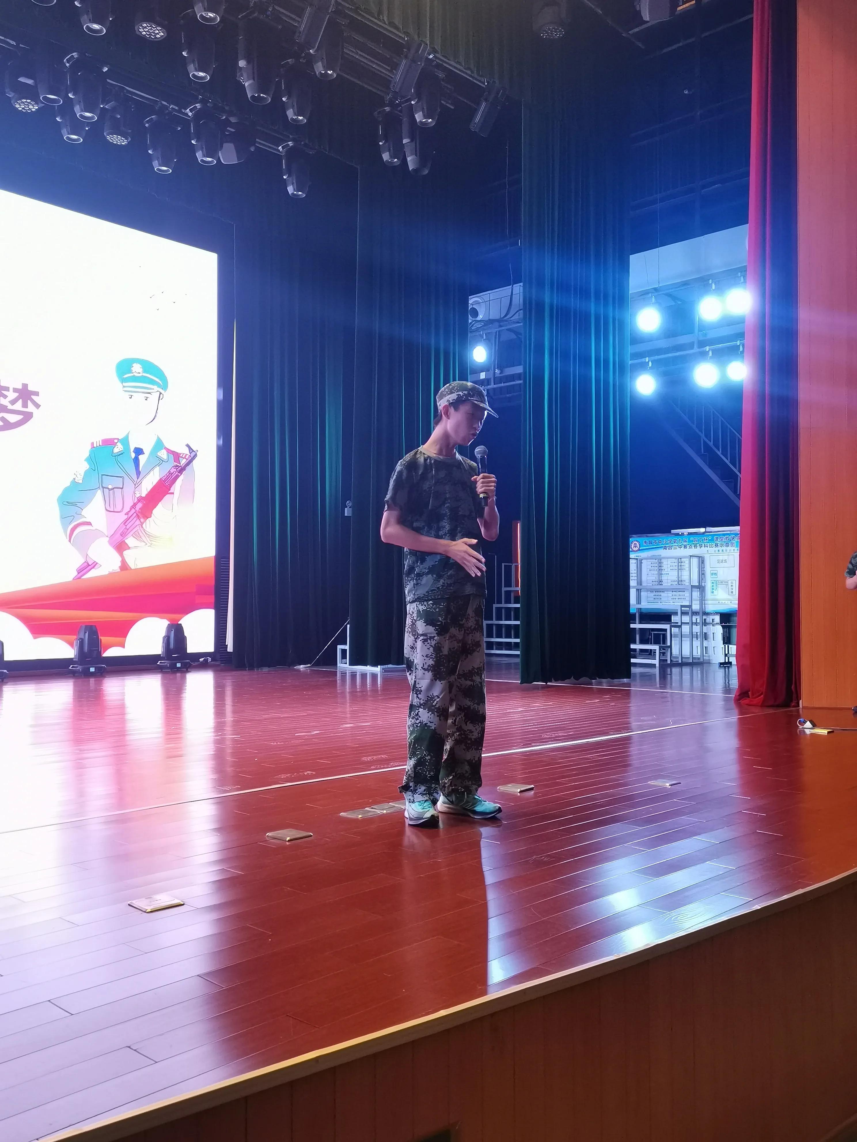 军训日记加图,军训红十字日志