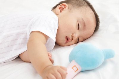 自闭症孩子睡眠质量差,睡眠正常的孩子会是自闭症吗