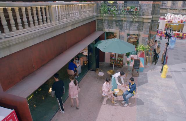 爱情公寓5里出现过什么鞋,爱情公寓里面的球鞋