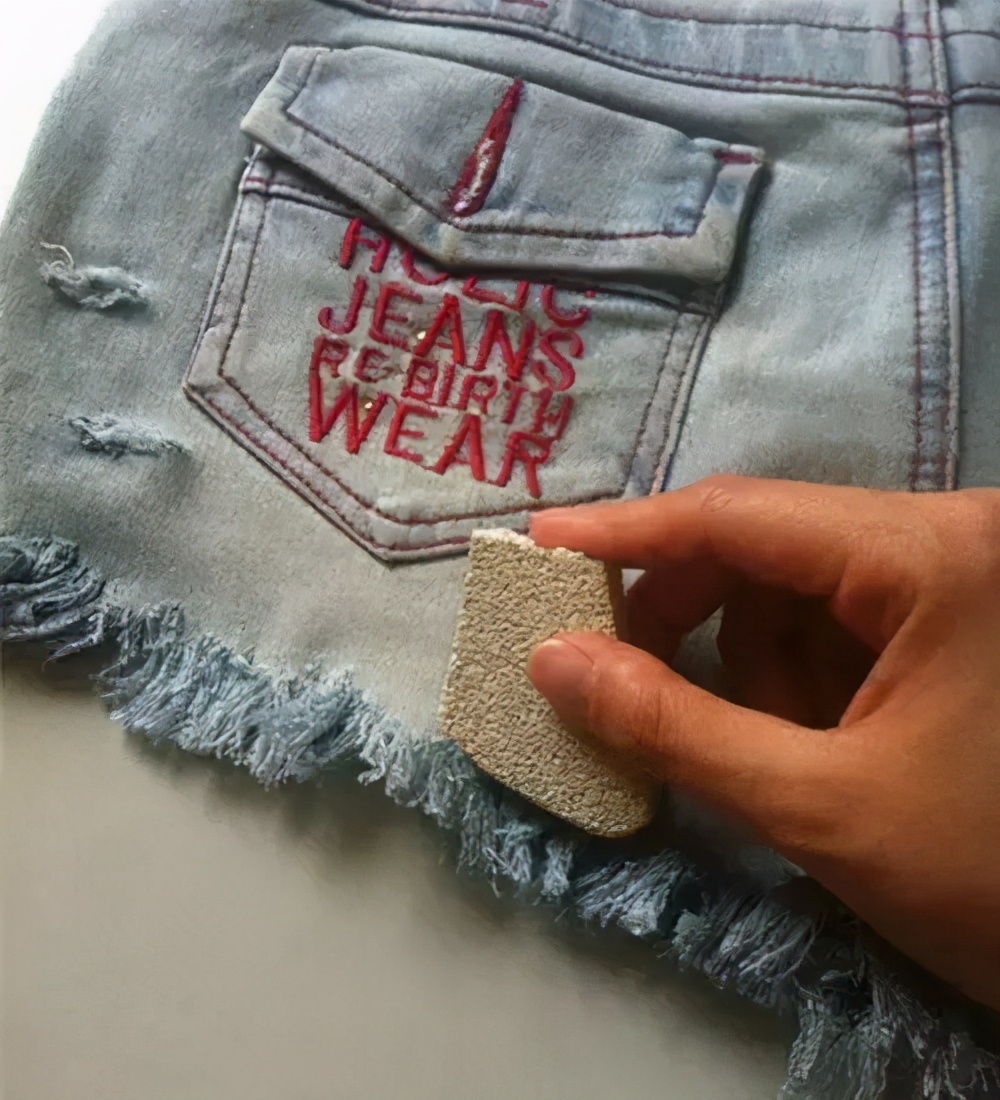 旧牛仔裤怎样改造流苏,家里面的废牛仔裤旧布料利用