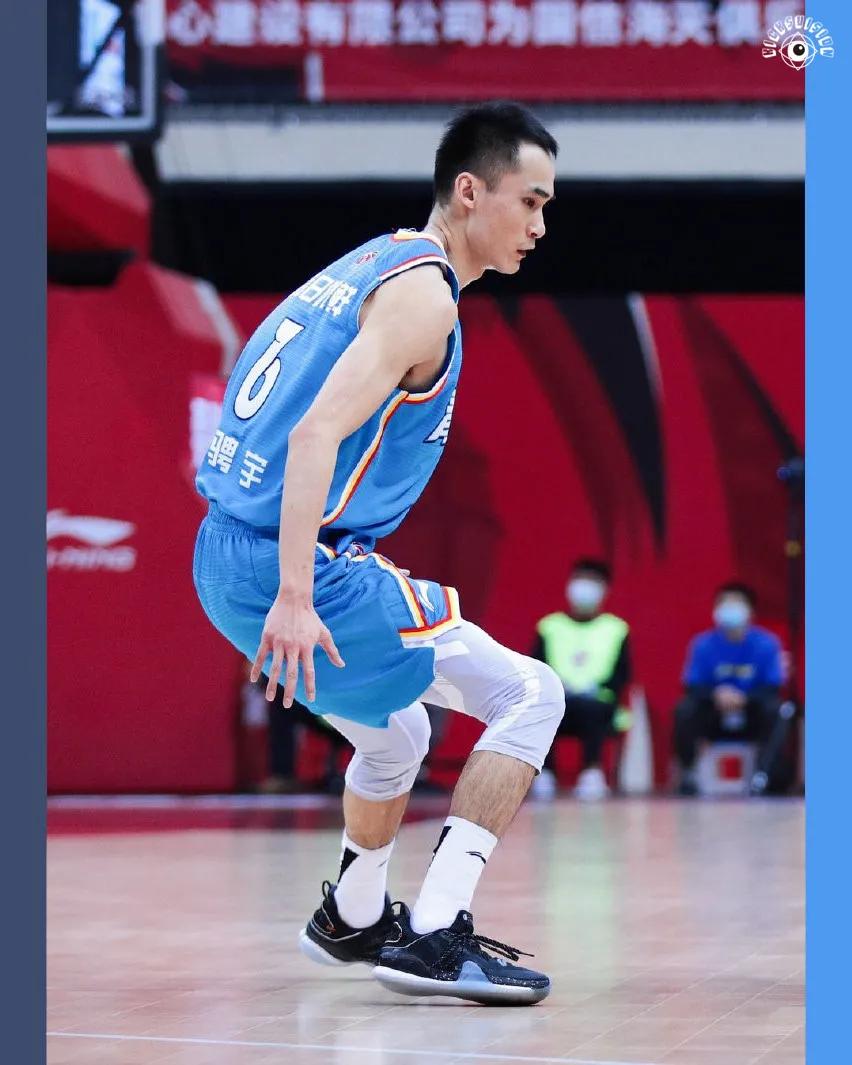 cba今日球鞋上脚一览,cba球鞋牌子评测