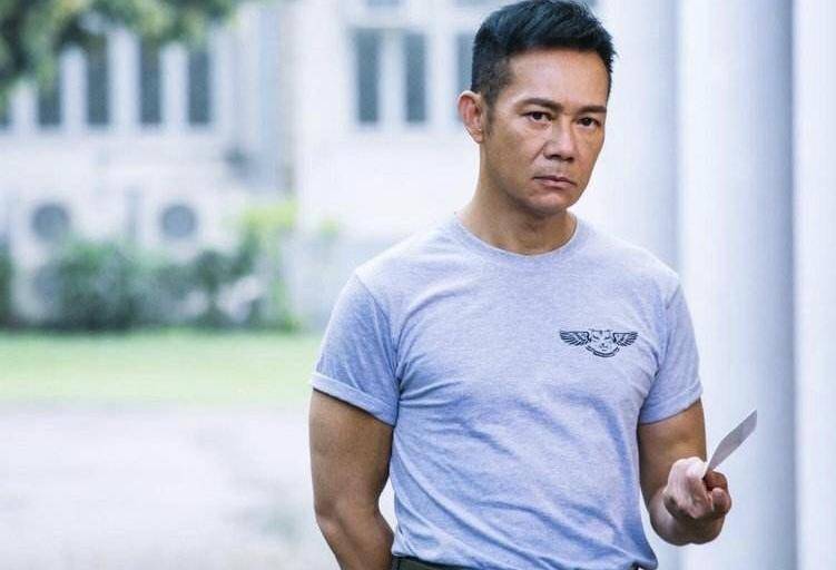 不老型男出身清贫之家经历高低起伏曾意外撞死粉丝后悔不已