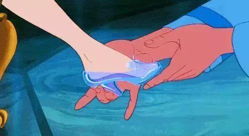 100元和500元的高跟鞋,100元的鞋和500元的鞋差距