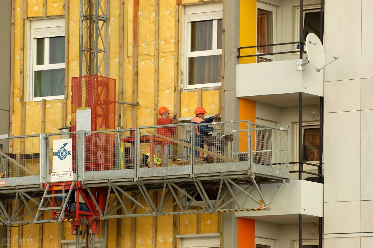 岩棉板保温开裂什么原因,彩钢岩棉复合板上开裂是怎么回事