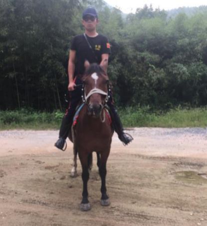 楠戝叺椹垁鍔堝埡鏁欏,楠戝叺椹垁鍔堝埡