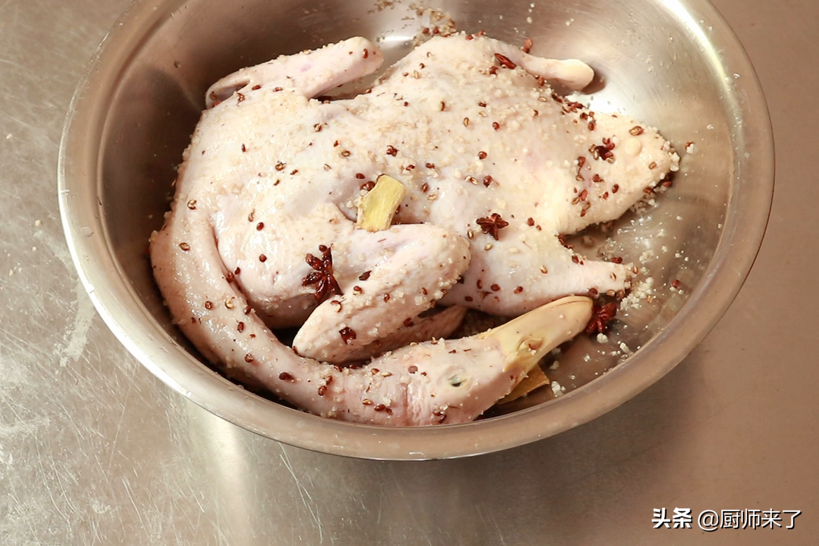 花椒盐水鸭怎么做好吃视频教学,花椒盐水鸭的正宗做法