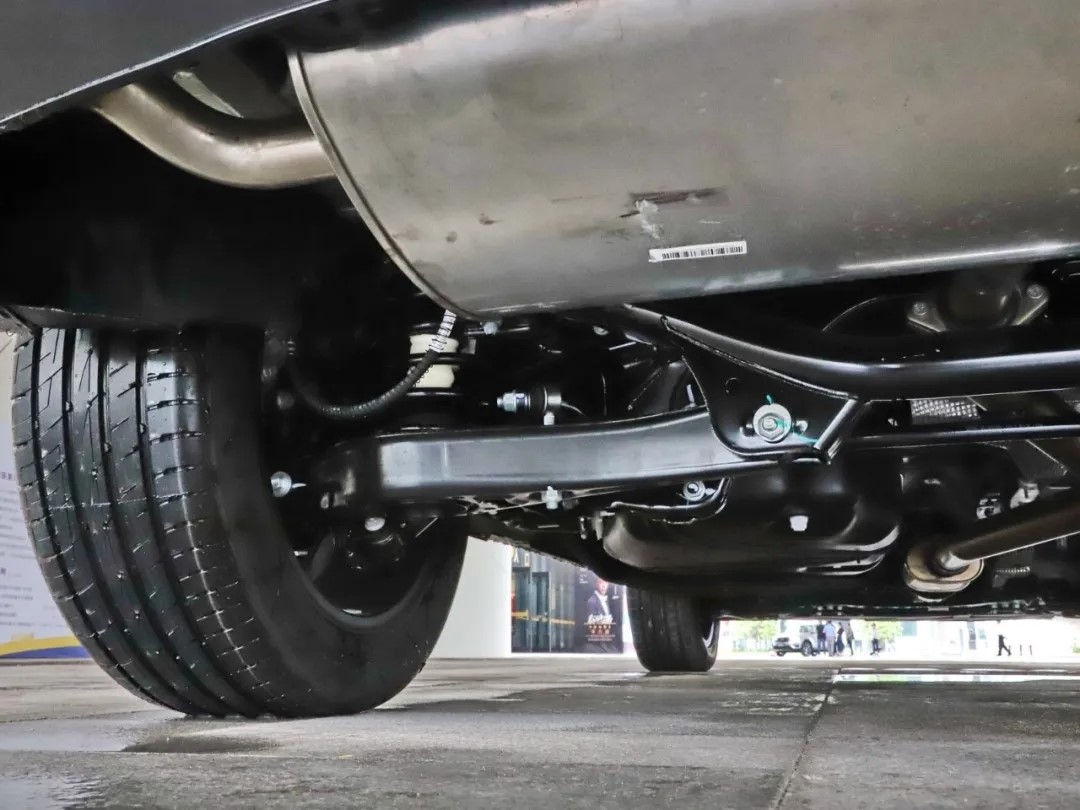 吉利最新款suv车型博越,吉利博越suv质量怎么样