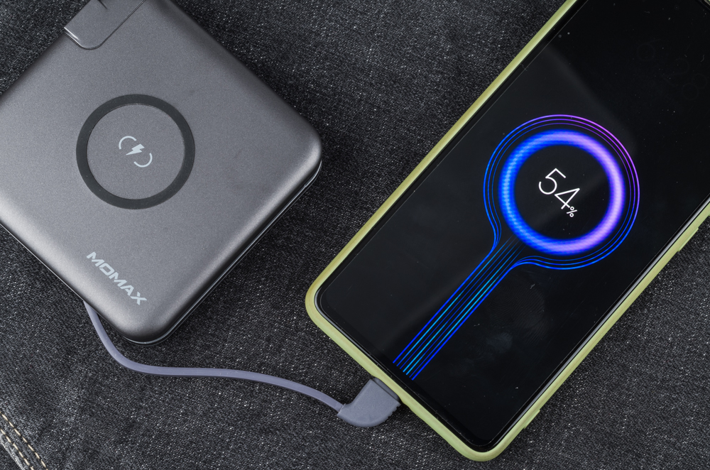 摩米士磁吸充电宝无线充电测评,摩米士充电宝测评安卓