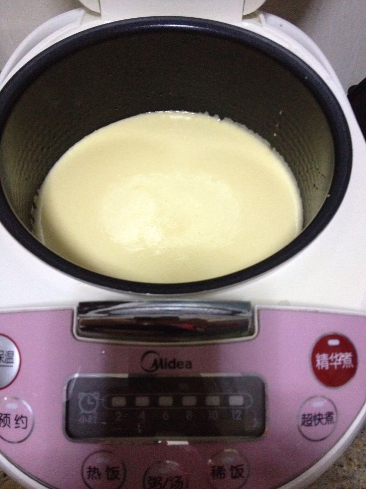 电饭锅做蜂蜜蛋糕的方法和步骤,电饭煲自制蜂蜜面包的做法