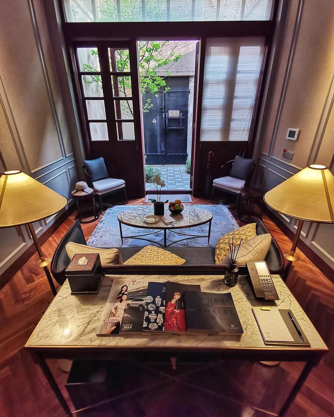 西湖边的传奇山庄，开业登顶“杭州最贵酒店”，旧址重生yyds