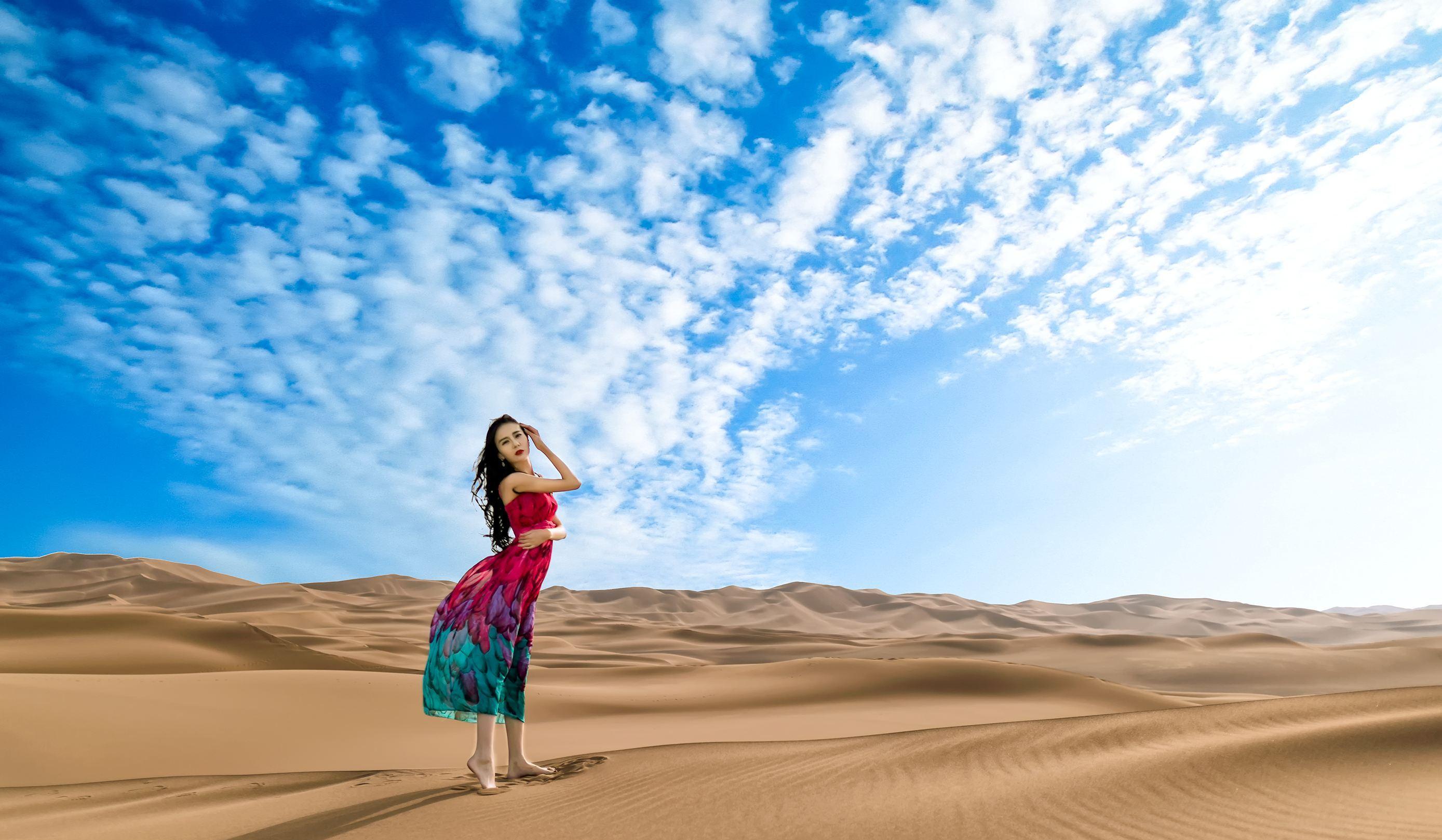 沙漠里面哪来的那么多的沙子,沙漠那么多沙子为什么没人挖