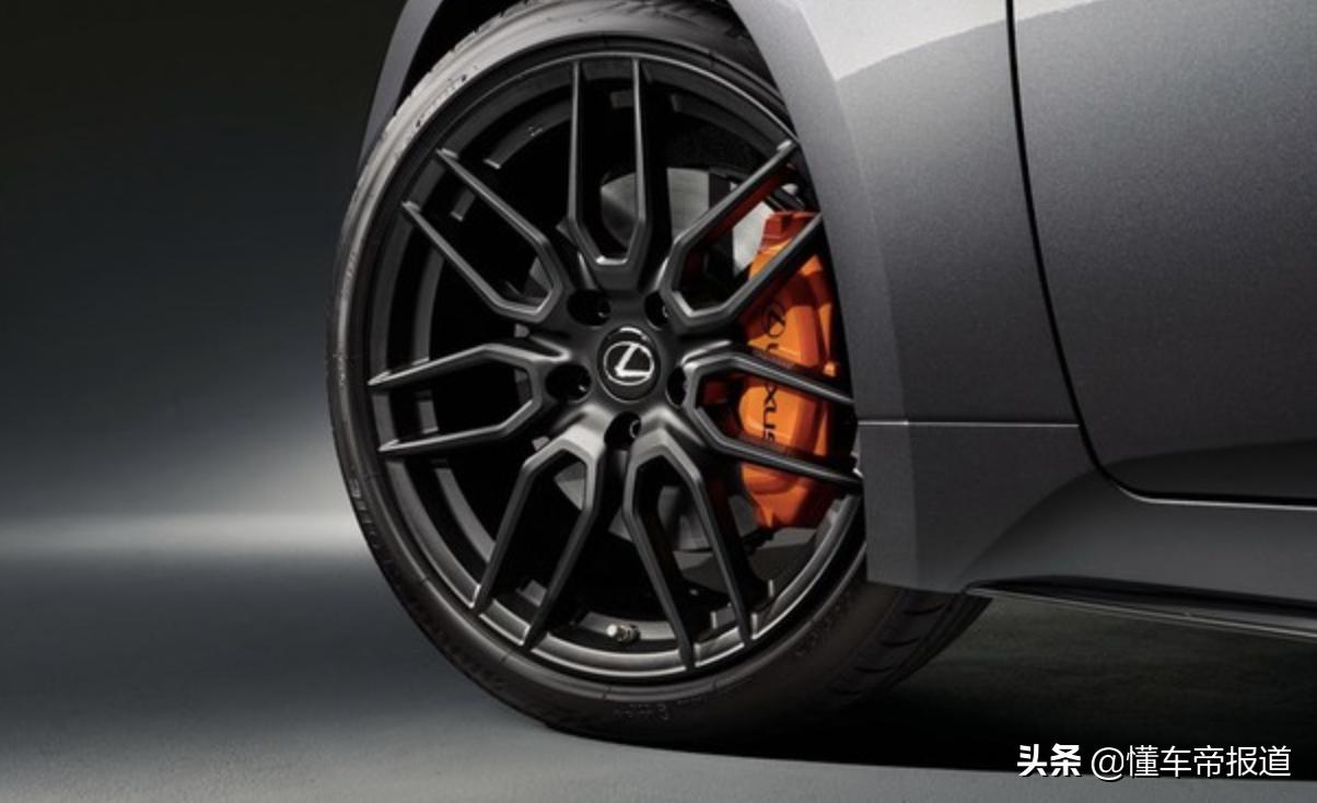 新款雷克萨斯is对比宝马三系,全新外观更好看的车