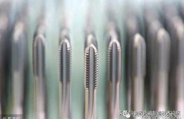 丝锥钻头断在孔里怎么弄出来,丝锥一体钻头断了怎么取