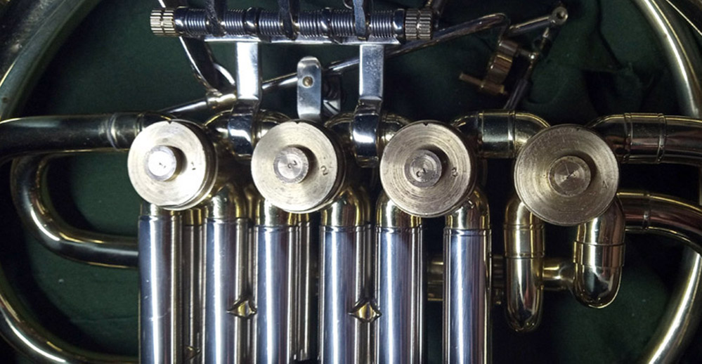 圆号按键有撞击声,圆号按键卡了怎么办