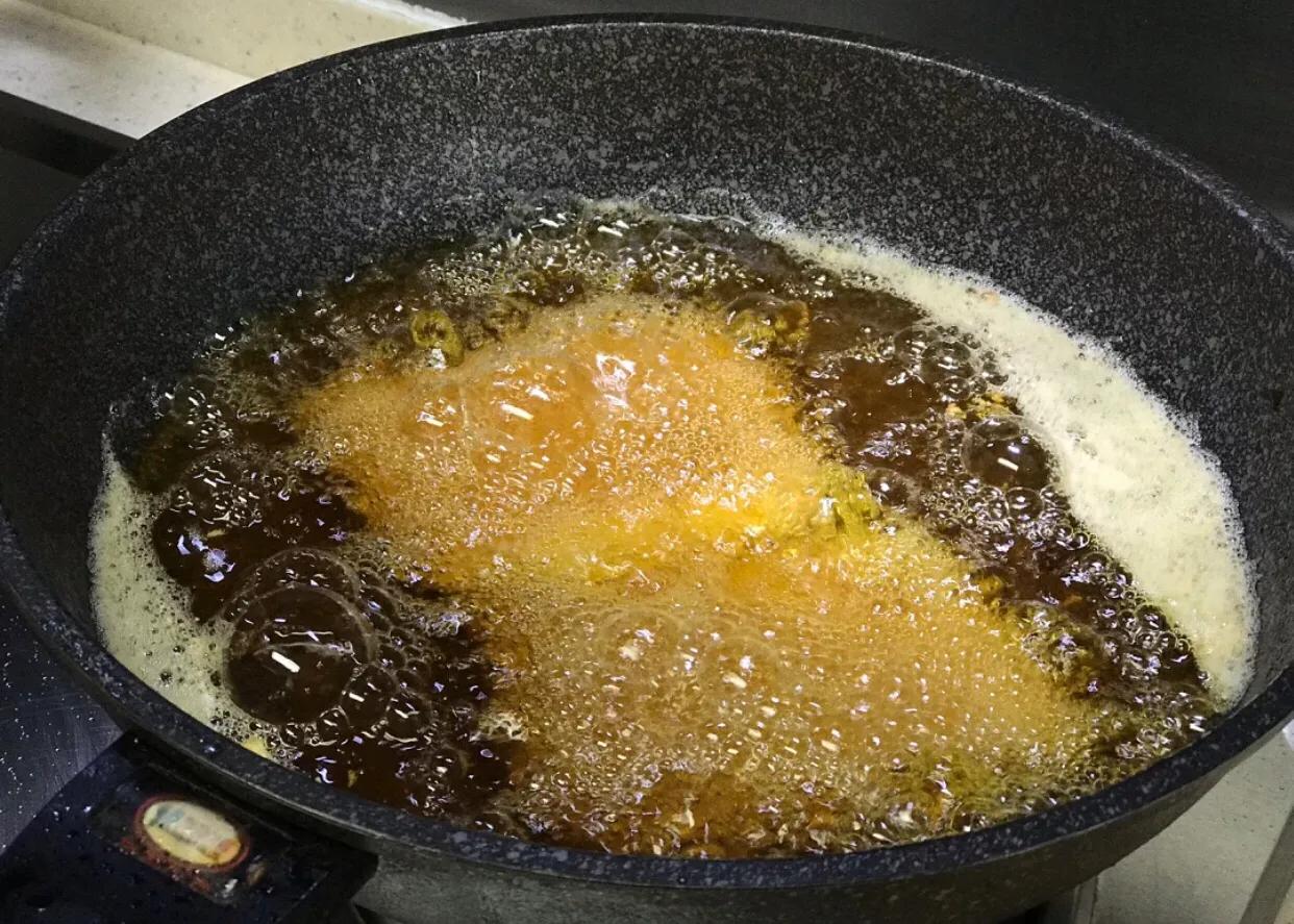 如何才能做出香脆酥软的炸猪排,在家就能做的法式炸猪排酱汁