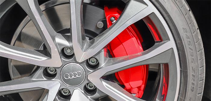 奥迪a4l评测豪华动感加速有推背感,奥迪a4l顶配全面测评