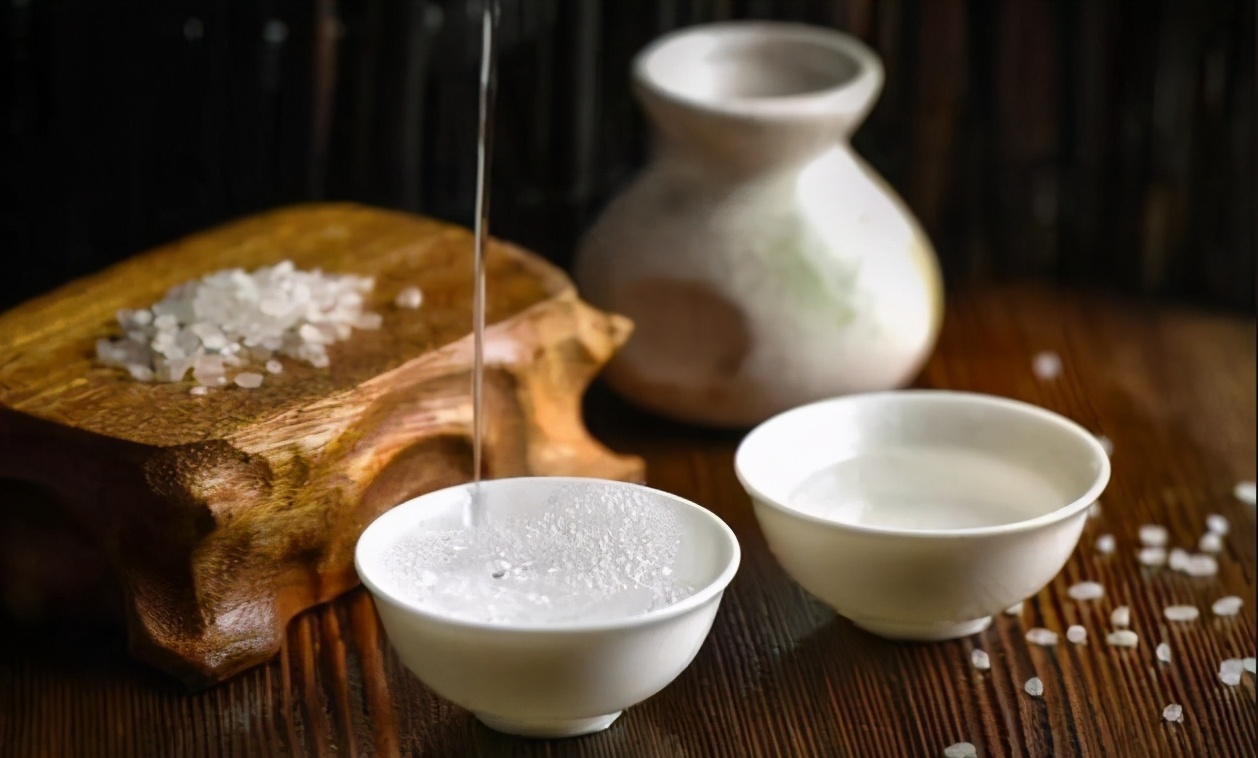 江小白20亿成功的印象与表象,江小白爆红视频