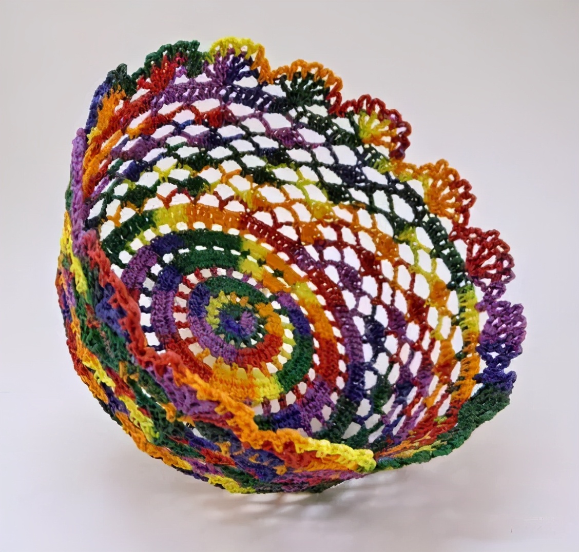 收纳盒子用布条线钩怎么钩视频,用三种毛线钩的收纳物