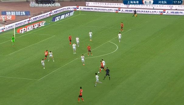 囧!海港外援奥斯卡跳水骗点失败还表达不满,不料1秒后遭打脸