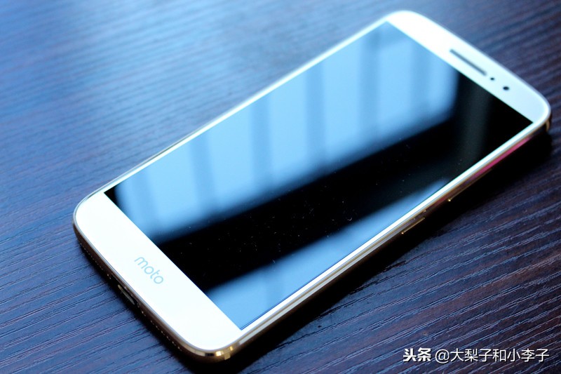 MotoZ测评,moto测评s30