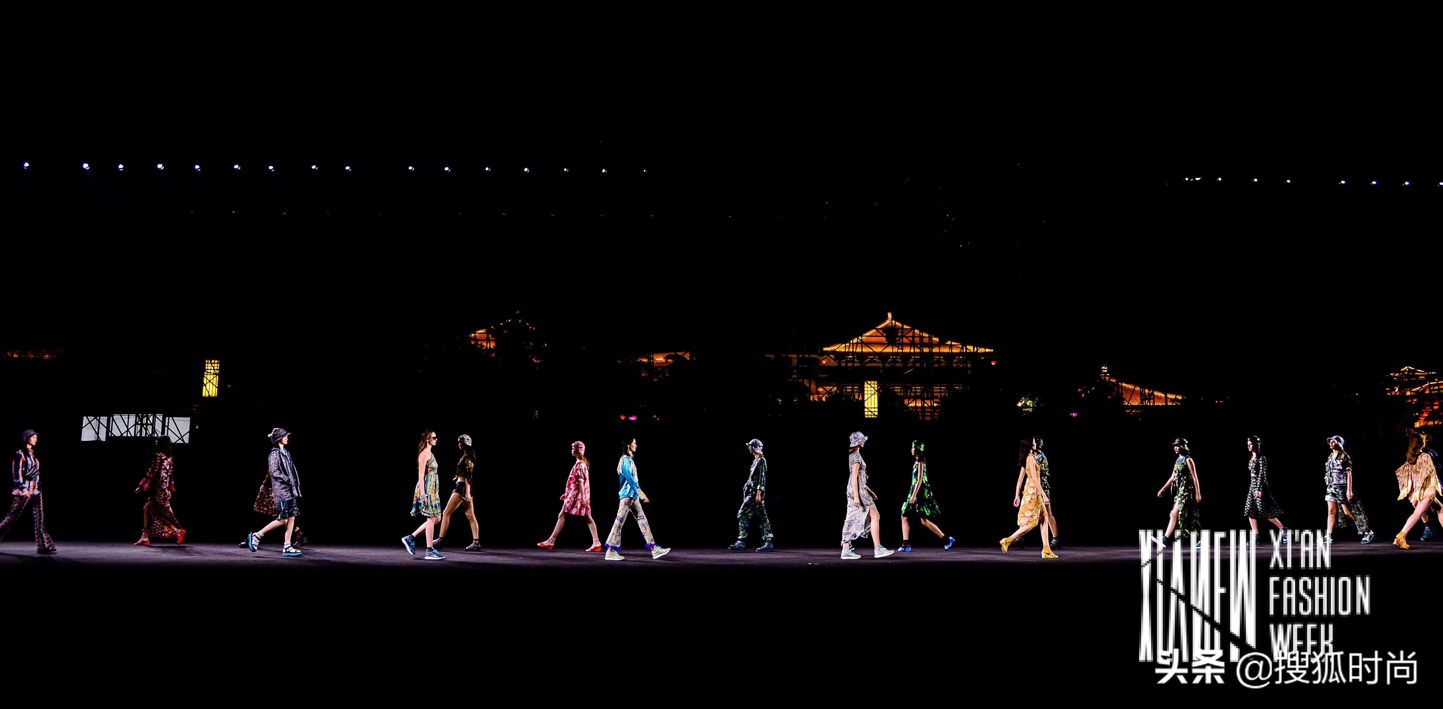 安娜苏设计师,设计师安娜苏的代表作品