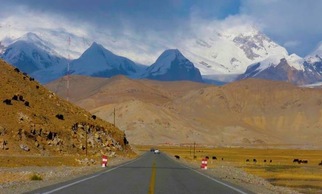 巴铁首条中国公路,震撼全球的中国公路