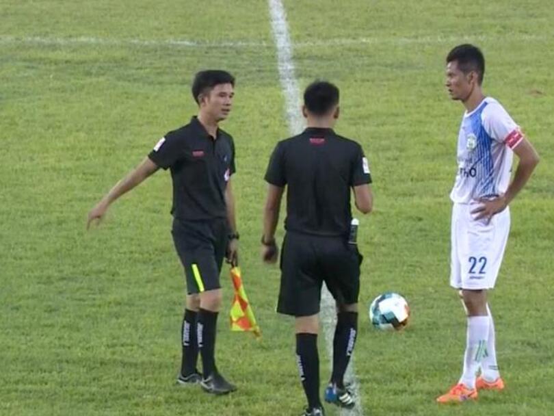 从严治军！越南足协重罚任意球踢进自家球门球员，禁赛至赛季末