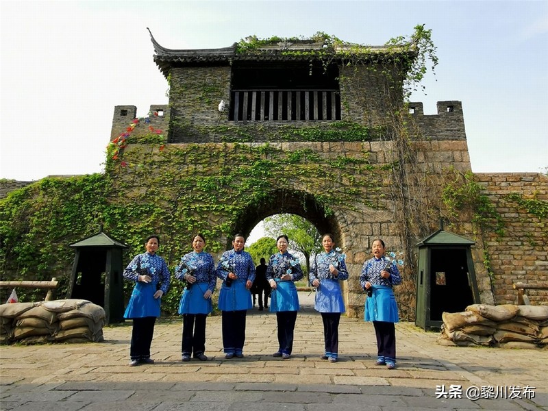 常熟沙家浜景区古人雕塑,常熟地图全图大图沙家浜