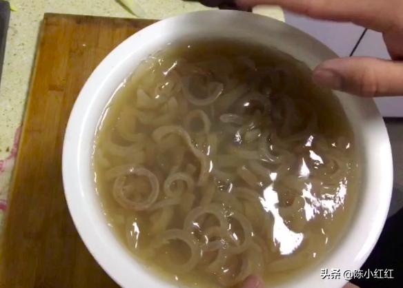 皮冻家常做法简单的,自制皮冻的方法家常做法