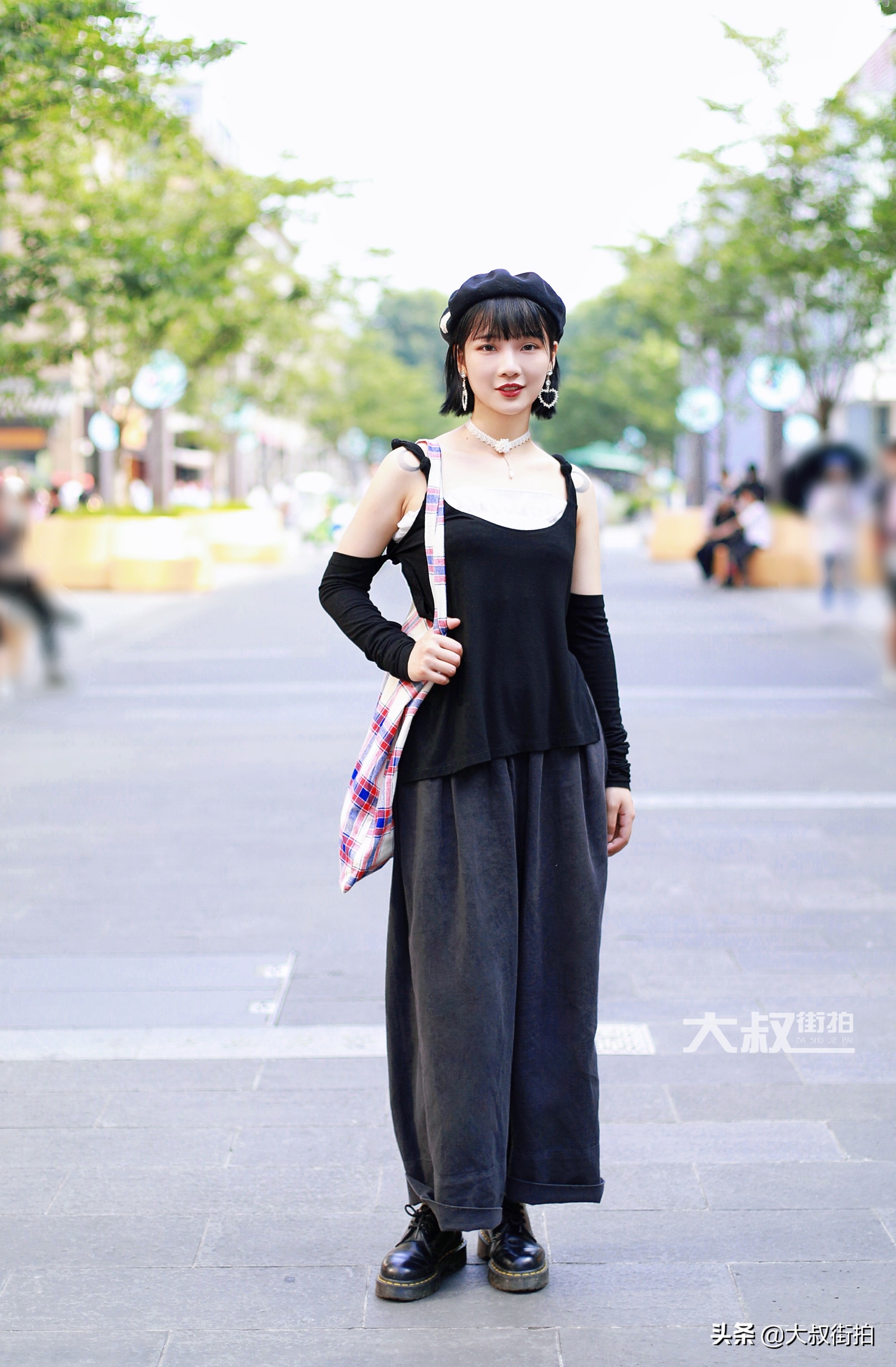 来一波成熟气质大叔街拍,来一张适合大叔的街拍