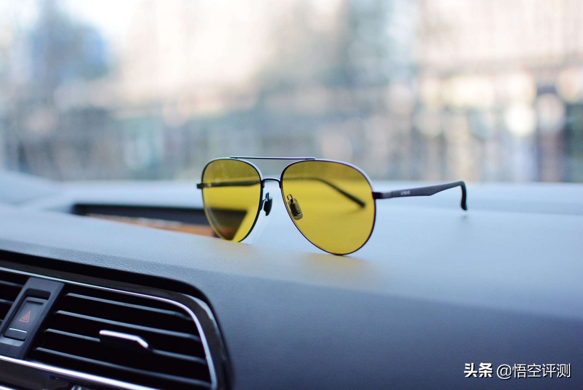 悠启日夜两用驾驶镜,汽车遮阳防眩日夜多用镜测评
