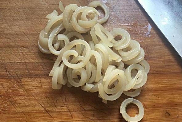 猪皮冻的正确做法方法简单易学,猪皮冻怎么做才能又滑又好吃