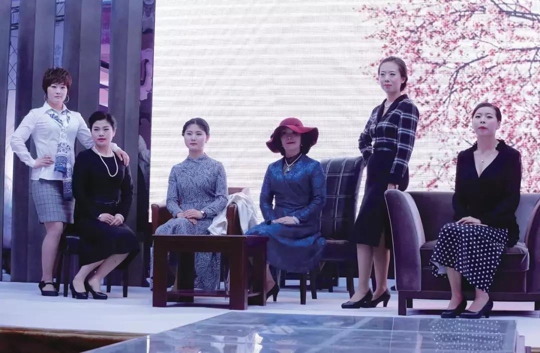 70张照片合集视频,70年衣食住行对比图