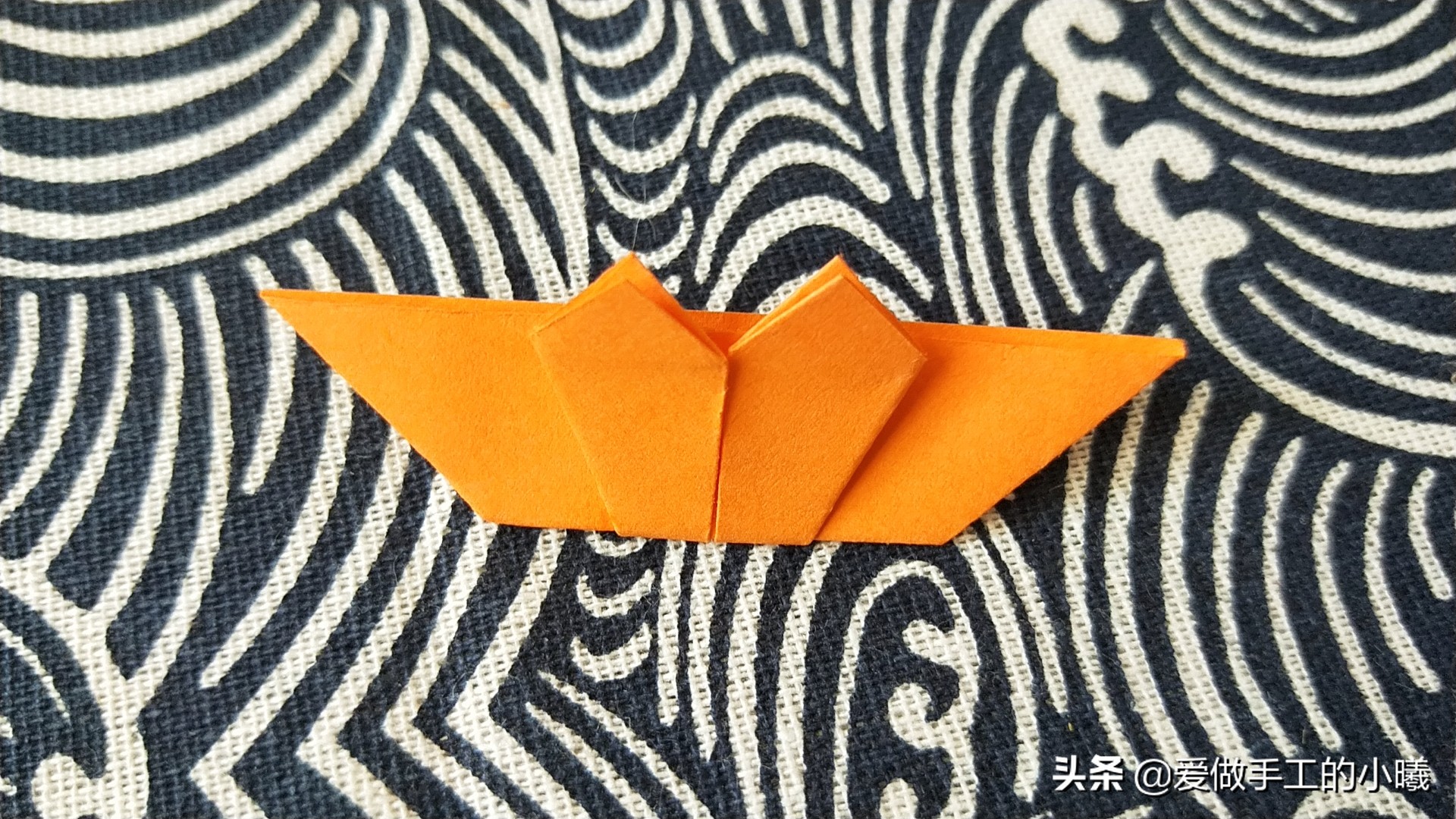 向日葵手工折纸手抄报立体,可以套在手上的向日葵折纸