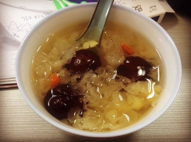 宝妈月子里不宜吃的,月子里宝妈吃不多怎么办