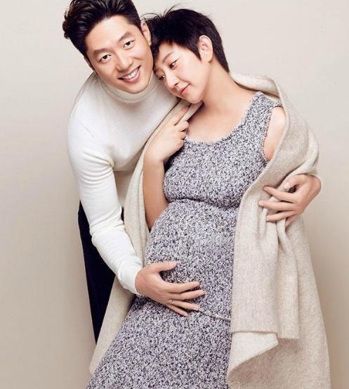 她暗讽姚晨出轨，给粉丝发6万红包，发博拒演“华妃”却被吐槽