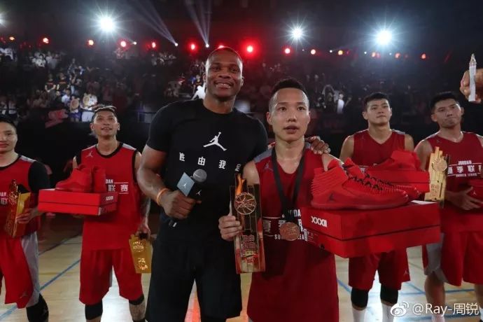 吴悠跟周锐斗牛,周锐周杰伦这就是灌篮