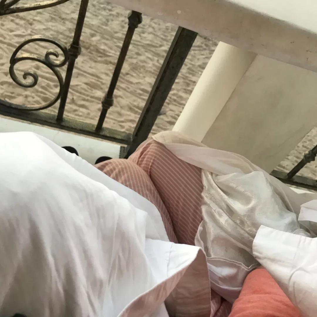 我花三块钱买了朋友圈人设服务，然后我的人设崩了