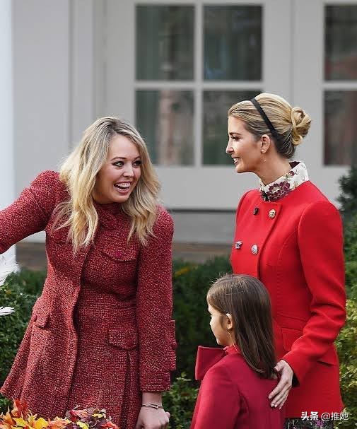 伊万卡蒂芙尼近期视频,伊万卡对蒂芙尼的态度