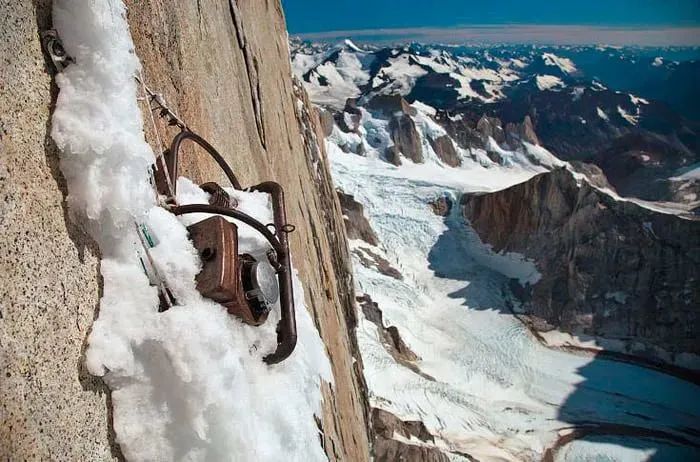 一座古墓揭开弥天大谎,弥天大谎电影情节介绍