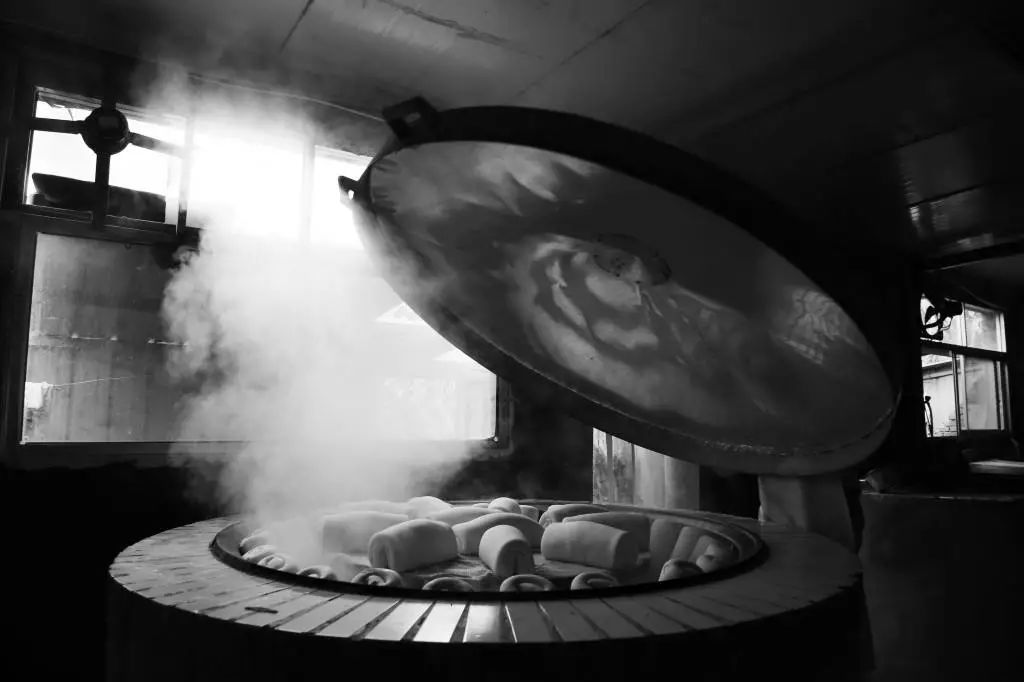 皖北阜阳特产枕头馍,阜阳洪胡子枕头馍具体地址