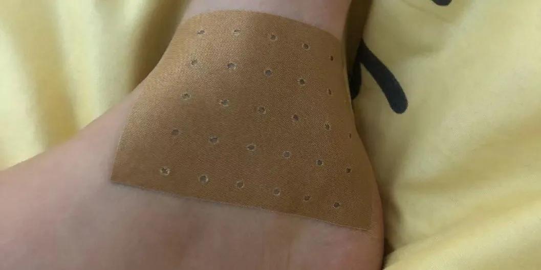 哪里痛就贴哪里？膏药这样贴效果才好！但这些人千万慎用