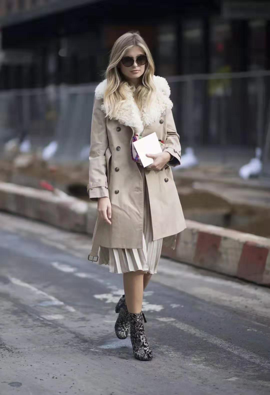 金所炫的长大衣配小短裙 (金所炫白毛领衣配小短裙)