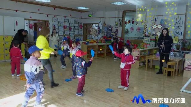 红梅幼儿园活动,幼儿园举行足球联赛