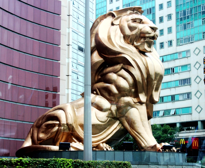 与意大利商人讨价旅游购物欧洲与亚洲国家不同的经营价值观