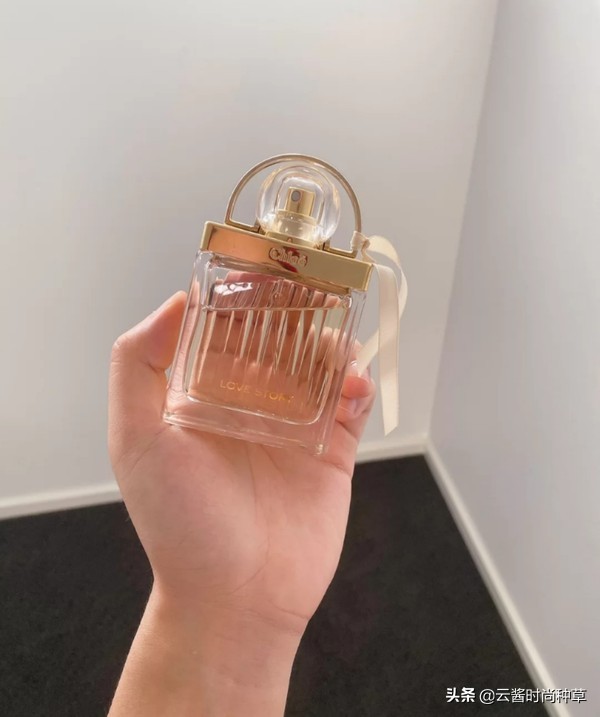 适合女生清新脱俗的大牌香水,高端适合知性优雅气质女性的香水