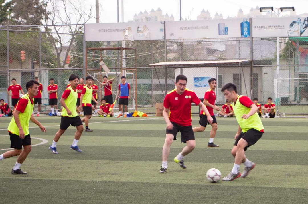 广东足球协会教练员培训多久一次,广东2019足球教练培训报名