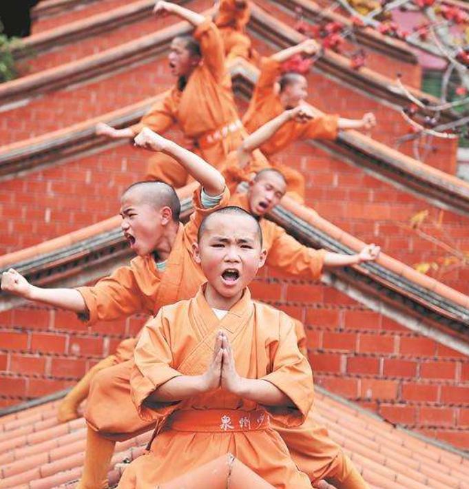 少林寺是练功夫还是出家的,少林寺武校学武有前途吗