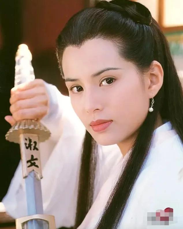 爱情里坚持原则太重要了，同龄的温碧霞和李若彤截然不同的人生！